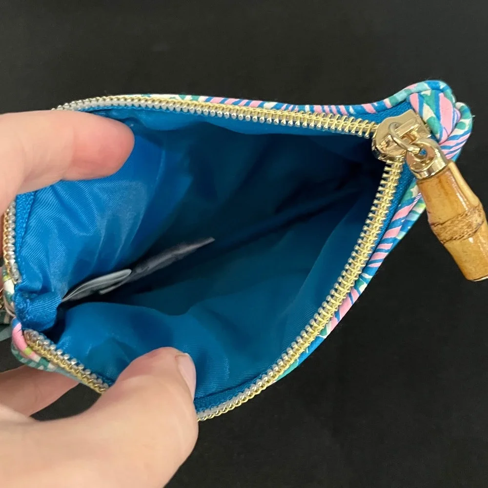 Lilly Pulitzer Tropical Floral Zip‎ Pouch with Bamboo Pull and Key Clasp Blue